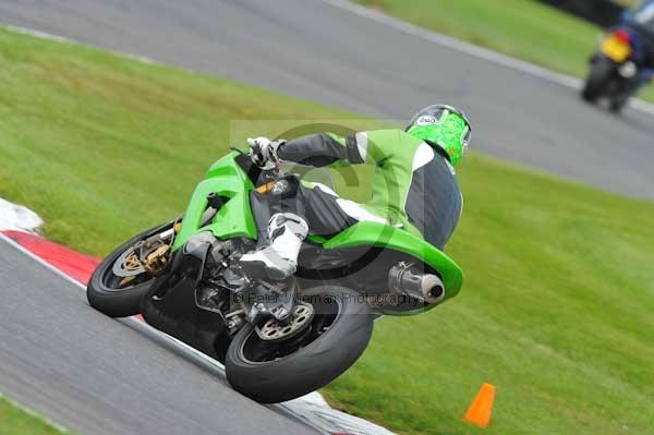 Motorcycle action photographs;Trackday digital images;cadwell;cadwell park photographs;event digital images;eventdigitalimages;motor racing louth lincolnshire;no limits trackday;peter wileman photography;trackday;trackday photos