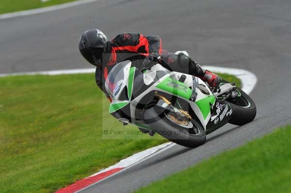 Motorcycle action photographs;Trackday digital images;cadwell;cadwell park photographs;event digital images;eventdigitalimages;motor racing louth lincolnshire;no limits trackday;peter wileman photography;trackday;trackday photos