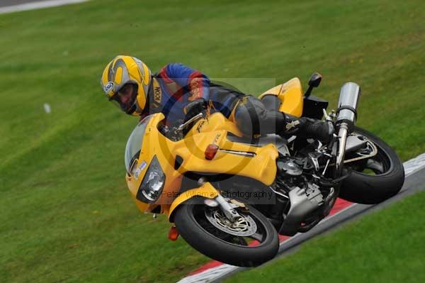 Motorcycle action photographs;Trackday digital images;cadwell;cadwell park photographs;event digital images;eventdigitalimages;motor racing louth lincolnshire;no limits trackday;peter wileman photography;trackday;trackday photos