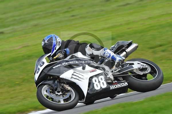 Motorcycle action photographs;Trackday digital images;cadwell;cadwell park photographs;event digital images;eventdigitalimages;motor racing louth lincolnshire;no limits trackday;peter wileman photography;trackday;trackday photos