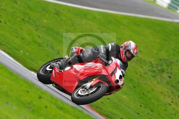 Motorcycle action photographs;Trackday digital images;cadwell;cadwell park photographs;event digital images;eventdigitalimages;motor racing louth lincolnshire;no limits trackday;peter wileman photography;trackday;trackday photos