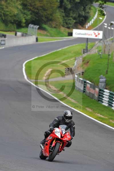 Motorcycle action photographs;Trackday digital images;cadwell;cadwell park photographs;event digital images;eventdigitalimages;motor racing louth lincolnshire;no limits trackday;peter wileman photography;trackday;trackday photos