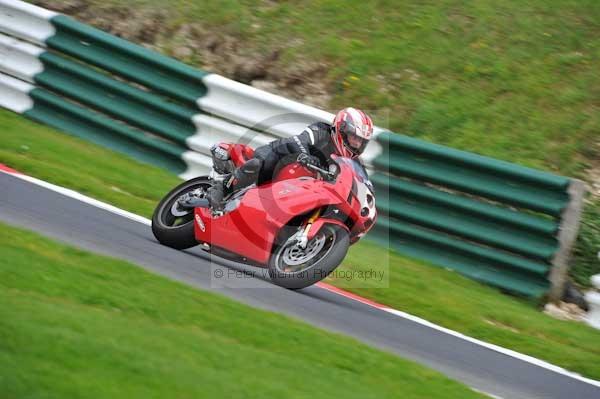 Motorcycle action photographs;Trackday digital images;cadwell;cadwell park photographs;event digital images;eventdigitalimages;motor racing louth lincolnshire;no limits trackday;peter wileman photography;trackday;trackday photos
