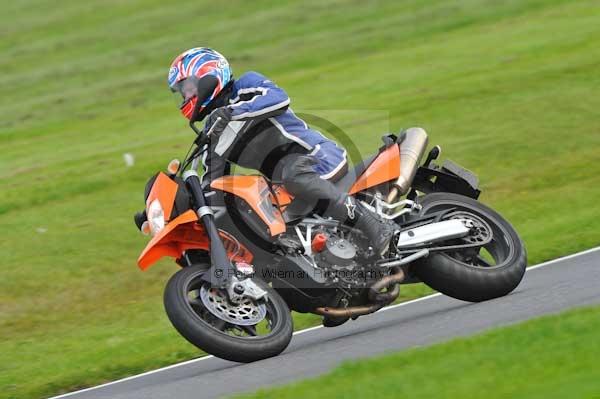 Motorcycle action photographs;Trackday digital images;cadwell;cadwell park photographs;event digital images;eventdigitalimages;motor racing louth lincolnshire;no limits trackday;peter wileman photography;trackday;trackday photos