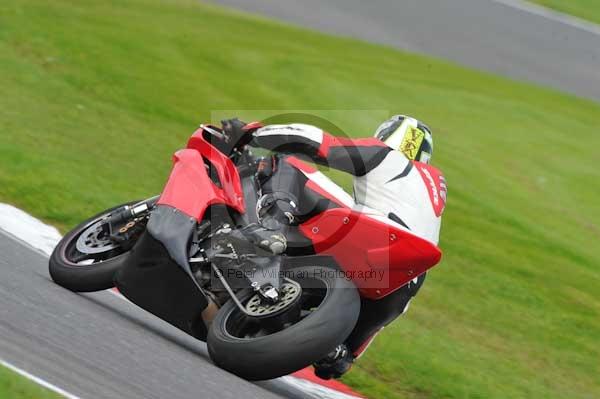 Motorcycle action photographs;Trackday digital images;cadwell;cadwell park photographs;event digital images;eventdigitalimages;motor racing louth lincolnshire;no limits trackday;peter wileman photography;trackday;trackday photos