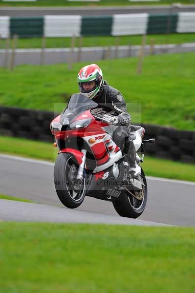 Motorcycle action photographs;Trackday digital images;cadwell;cadwell park photographs;event digital images;eventdigitalimages;motor racing louth lincolnshire;no limits trackday;peter wileman photography;trackday;trackday photos