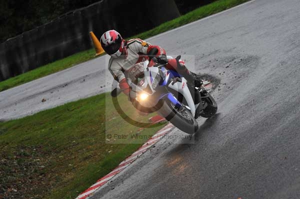 Motorcycle action photographs;Trackday digital images;cadwell;cadwell park photographs;event digital images;eventdigitalimages;hopp rider training;motor racing louth lincolnshire;peter wileman photography;trackday;trackday photos