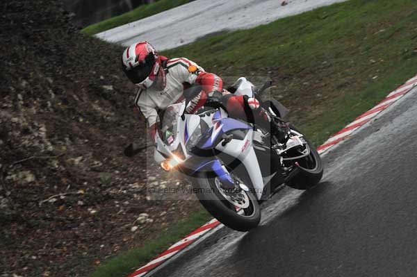 Motorcycle action photographs;Trackday digital images;cadwell;cadwell park photographs;event digital images;eventdigitalimages;hopp rider training;motor racing louth lincolnshire;peter wileman photography;trackday;trackday photos