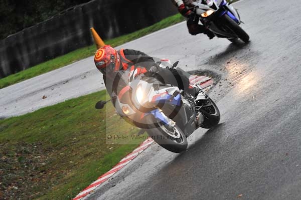 Motorcycle action photographs;Trackday digital images;cadwell;cadwell park photographs;event digital images;eventdigitalimages;hopp rider training;motor racing louth lincolnshire;peter wileman photography;trackday;trackday photos