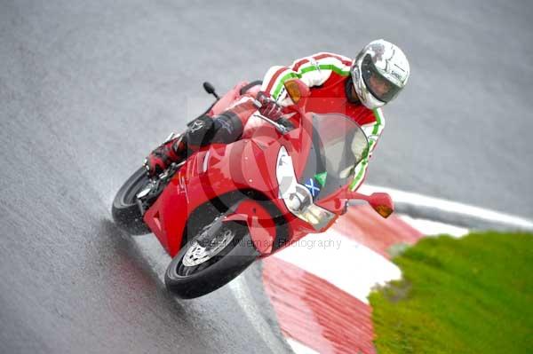 Motorcycle action photographs;Trackday digital images;cadwell;cadwell park photographs;event digital images;eventdigitalimages;hopp rider training;motor racing louth lincolnshire;peter wileman photography;trackday;trackday photos