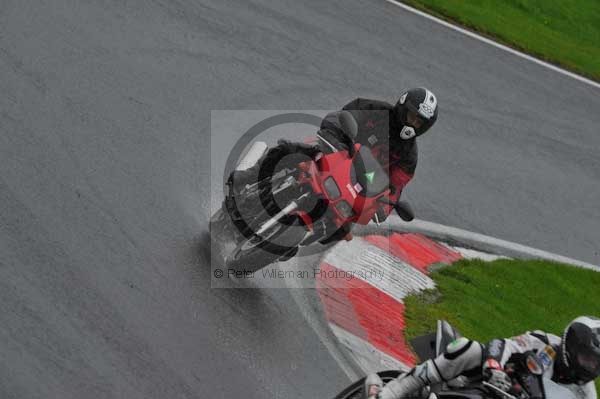 Motorcycle action photographs;Trackday digital images;cadwell;cadwell park photographs;event digital images;eventdigitalimages;hopp rider training;motor racing louth lincolnshire;peter wileman photography;trackday;trackday photos