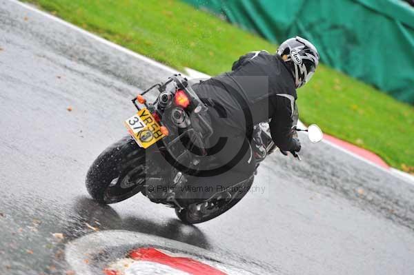 Motorcycle action photographs;Trackday digital images;cadwell;cadwell park photographs;event digital images;eventdigitalimages;hopp rider training;motor racing louth lincolnshire;peter wileman photography;trackday;trackday photos