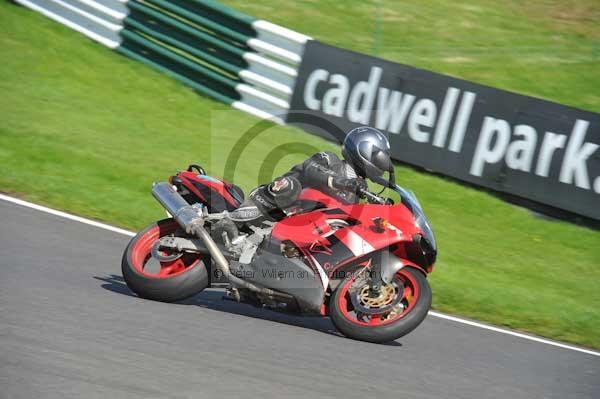 Motorcycle action photographs;Trackday digital images;cadwell;cadwell park photographs;event digital images;eventdigitalimages;hopp rider training;motor racing louth lincolnshire;peter wileman photography;trackday;trackday photos