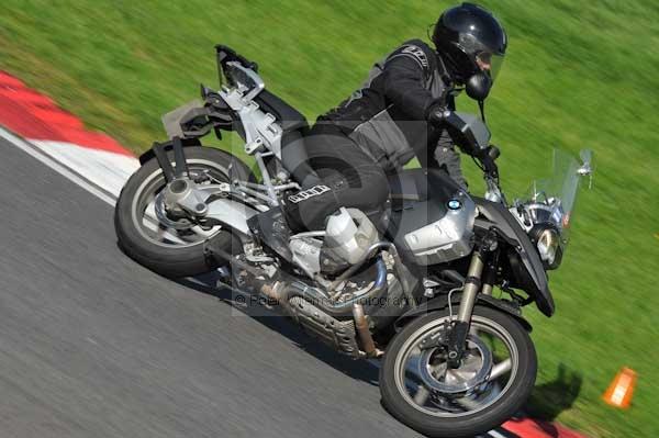 Motorcycle action photographs;Trackday digital images;cadwell;cadwell park photographs;event digital images;eventdigitalimages;hopp rider training;motor racing louth lincolnshire;peter wileman photography;trackday;trackday photos