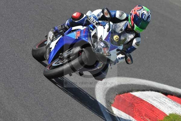 Motorcycle action photographs;Trackday digital images;cadwell;cadwell park photographs;event digital images;eventdigitalimages;hopp rider training;motor racing louth lincolnshire;peter wileman photography;trackday;trackday photos