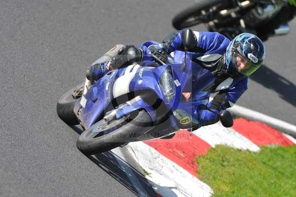 Motorcycle action photographs;Trackday digital images;cadwell;cadwell park photographs;event digital images;eventdigitalimages;hopp rider training;motor racing louth lincolnshire;peter wileman photography;trackday;trackday photos