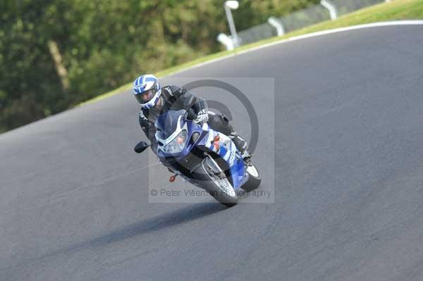 Motorcycle action photographs;Trackday digital images;cadwell;cadwell park photographs;event digital images;eventdigitalimages;hopp rider training;motor racing louth lincolnshire;peter wileman photography;trackday;trackday photos