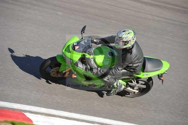 Motorcycle action photographs;Trackday digital images;cadwell;cadwell park photographs;event digital images;eventdigitalimages;hopp rider training;motor racing louth lincolnshire;peter wileman photography;trackday;trackday photos