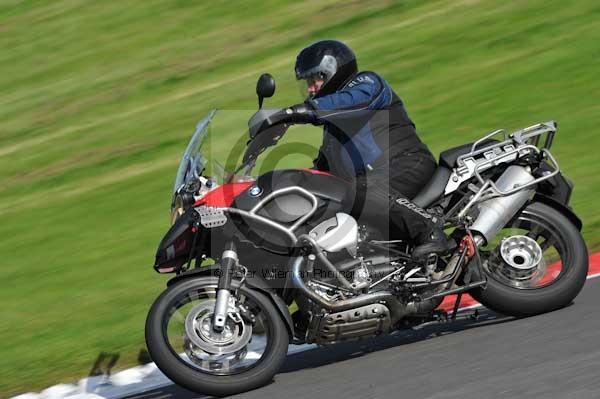 Motorcycle action photographs;Trackday digital images;cadwell;cadwell park photographs;event digital images;eventdigitalimages;hopp rider training;motor racing louth lincolnshire;peter wileman photography;trackday;trackday photos