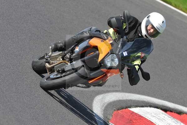 Motorcycle action photographs;Trackday digital images;cadwell;cadwell park photographs;event digital images;eventdigitalimages;hopp rider training;motor racing louth lincolnshire;peter wileman photography;trackday;trackday photos