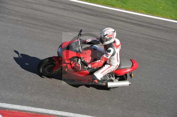 Motorcycle action photographs;Trackday digital images;cadwell;cadwell park photographs;event digital images;eventdigitalimages;hopp rider training;motor racing louth lincolnshire;peter wileman photography;trackday;trackday photos
