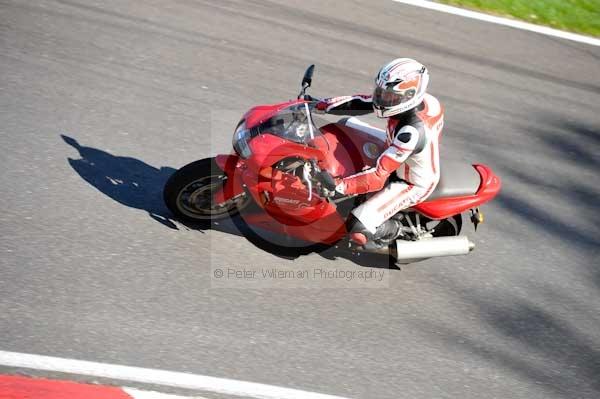Motorcycle action photographs;Trackday digital images;cadwell;cadwell park photographs;event digital images;eventdigitalimages;hopp rider training;motor racing louth lincolnshire;peter wileman photography;trackday;trackday photos