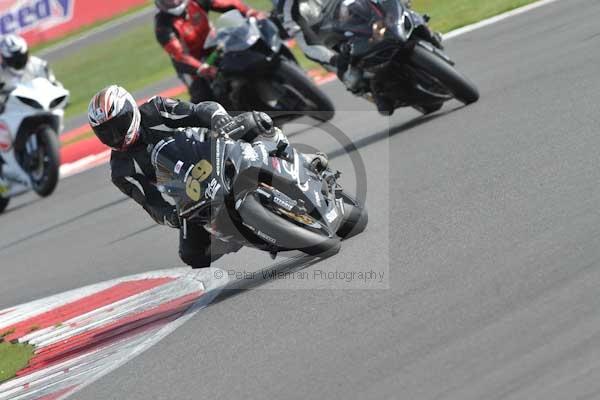 Motorcycle action photographs;Silverstone circuit;Silverstone photographs;Trackday digital images;event digital images;eventdigitalimages;no limits trackday;peter wileman photography;rockingham towcester northamptonshire;trackday;trackday photos
