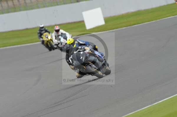 Motorcycle action photographs;Silverstone circuit;Silverstone photographs;Trackday digital images;event digital images;eventdigitalimages;no limits trackday;peter wileman photography;rockingham towcester northamptonshire;trackday;trackday photos