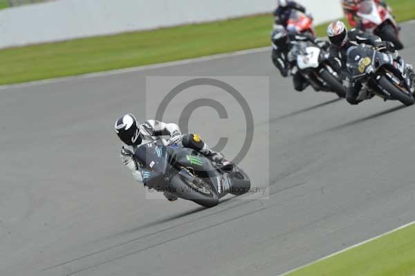 Motorcycle action photographs;Silverstone circuit;Silverstone photographs;Trackday digital images;event digital images;eventdigitalimages;no limits trackday;peter wileman photography;rockingham towcester northamptonshire;trackday;trackday photos