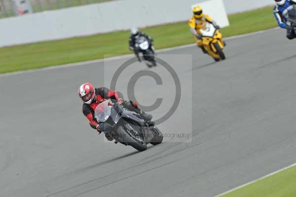 Motorcycle action photographs;Silverstone circuit;Silverstone photographs;Trackday digital images;event digital images;eventdigitalimages;no limits trackday;peter wileman photography;rockingham towcester northamptonshire;trackday;trackday photos