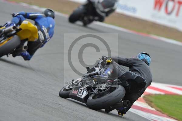 Motorcycle action photographs;Silverstone circuit;Silverstone photographs;Trackday digital images;event digital images;eventdigitalimages;no limits trackday;peter wileman photography;rockingham towcester northamptonshire;trackday;trackday photos