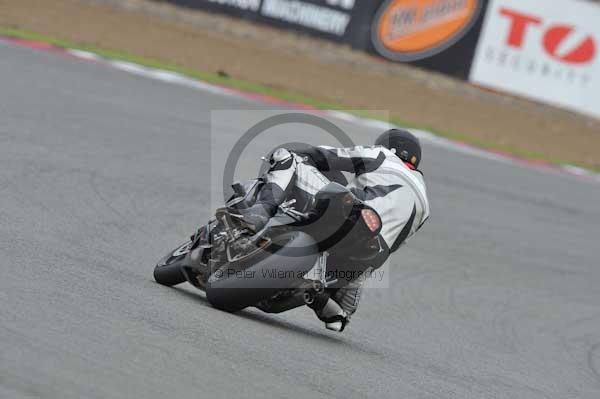 Motorcycle action photographs;Silverstone circuit;Silverstone photographs;Trackday digital images;event digital images;eventdigitalimages;no limits trackday;peter wileman photography;rockingham towcester northamptonshire;trackday;trackday photos