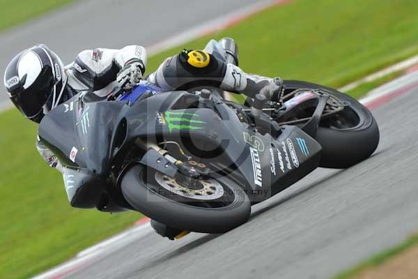Motorcycle action photographs;Silverstone circuit;Silverstone photographs;Trackday digital images;event digital images;eventdigitalimages;no limits trackday;peter wileman photography;rockingham towcester northamptonshire;trackday;trackday photos