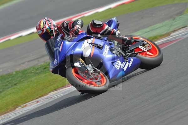 Motorcycle action photographs;Silverstone circuit;Silverstone photographs;Trackday digital images;event digital images;eventdigitalimages;no limits trackday;peter wileman photography;rockingham towcester northamptonshire;trackday;trackday photos