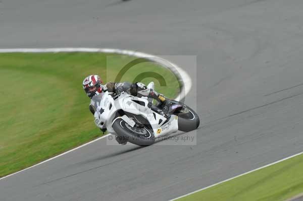 Motorcycle action photographs;Silverstone circuit;Silverstone photographs;Trackday digital images;event digital images;eventdigitalimages;no limits trackday;peter wileman photography;rockingham towcester northamptonshire;trackday;trackday photos