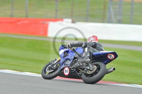 Motorcycle action photographs;Silverstone circuit;Silverstone photographs;Trackday digital images;event digital images;eventdigitalimages;no limits trackday;peter wileman photography;rockingham towcester northamptonshire;trackday;trackday photos