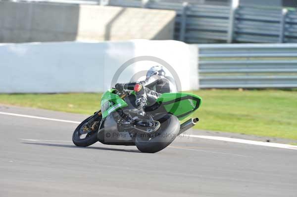 Motorcycle action photographs;Silverstone circuit;Silverstone photographs;Trackday digital images;event digital images;eventdigitalimages;no limits trackday;peter wileman photography;rockingham towcester northamptonshire;trackday;trackday photos