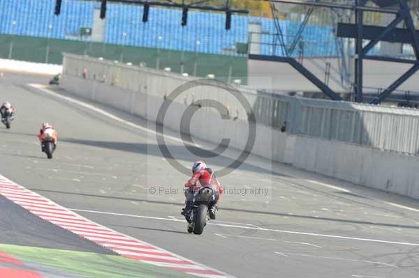 Motorcycle action photographs;Silverstone circuit;Silverstone photographs;Trackday digital images;event digital images;eventdigitalimages;no limits trackday;peter wileman photography;rockingham towcester northamptonshire;trackday;trackday photos