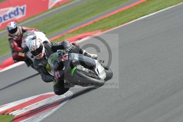 Motorcycle action photographs;Silverstone circuit;Silverstone photographs;Trackday digital images;event digital images;eventdigitalimages;no limits trackday;peter wileman photography;rockingham towcester northamptonshire;trackday;trackday photos