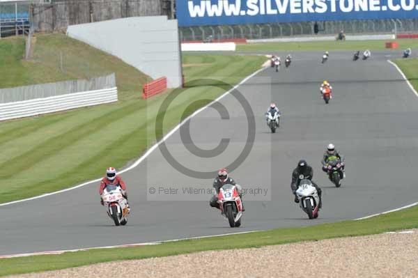 Motorcycle action photographs;Silverstone circuit;Silverstone photographs;Trackday digital images;event digital images;eventdigitalimages;no limits trackday;peter wileman photography;rockingham towcester northamptonshire;trackday;trackday photos