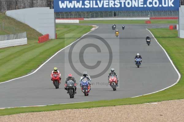 Motorcycle action photographs;Silverstone circuit;Silverstone photographs;Trackday digital images;event digital images;eventdigitalimages;no limits trackday;peter wileman photography;rockingham towcester northamptonshire;trackday;trackday photos