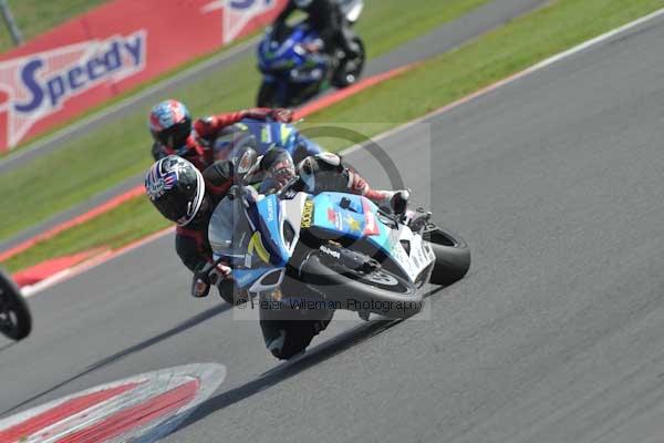 Motorcycle action photographs;Silverstone circuit;Silverstone photographs;Trackday digital images;event digital images;eventdigitalimages;no limits trackday;peter wileman photography;rockingham towcester northamptonshire;trackday;trackday photos
