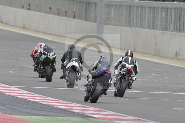 Motorcycle action photographs;Silverstone circuit;Silverstone photographs;Trackday digital images;event digital images;eventdigitalimages;no limits trackday;peter wileman photography;rockingham towcester northamptonshire;trackday;trackday photos