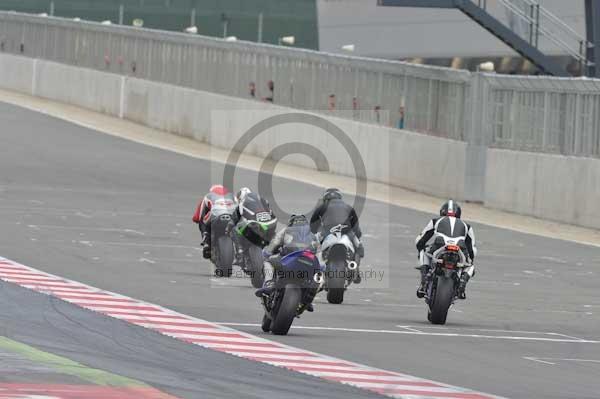 Motorcycle action photographs;Silverstone circuit;Silverstone photographs;Trackday digital images;event digital images;eventdigitalimages;no limits trackday;peter wileman photography;rockingham towcester northamptonshire;trackday;trackday photos