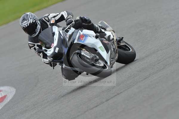 Motorcycle action photographs;Silverstone circuit;Silverstone photographs;Trackday digital images;event digital images;eventdigitalimages;no limits trackday;peter wileman photography;rockingham towcester northamptonshire;trackday;trackday photos