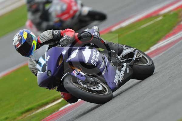 Motorcycle action photographs;Silverstone circuit;Silverstone photographs;Trackday digital images;event digital images;eventdigitalimages;no limits trackday;peter wileman photography;rockingham towcester northamptonshire;trackday;trackday photos