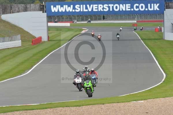 Motorcycle action photographs;Silverstone circuit;Silverstone photographs;Trackday digital images;event digital images;eventdigitalimages;no limits trackday;peter wileman photography;rockingham towcester northamptonshire;trackday;trackday photos