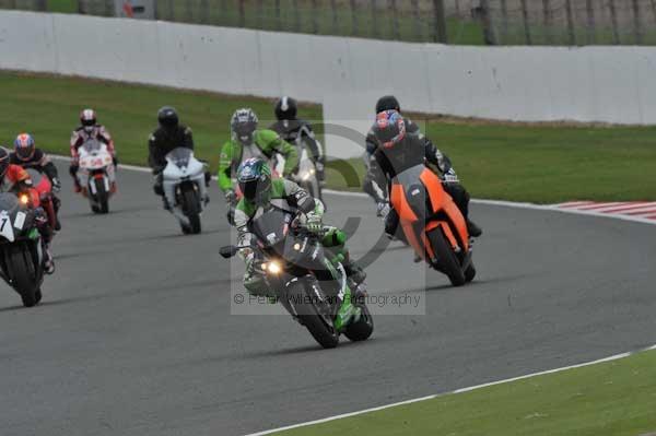 Motorcycle action photographs;Silverstone circuit;Silverstone photographs;Trackday digital images;event digital images;eventdigitalimages;no limits trackday;peter wileman photography;rockingham towcester northamptonshire;trackday;trackday photos
