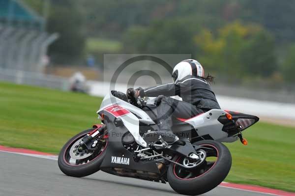 Motorcycle action photographs;Silverstone circuit;Silverstone photographs;Trackday digital images;event digital images;eventdigitalimages;no limits trackday;peter wileman photography;rockingham towcester northamptonshire;trackday;trackday photos