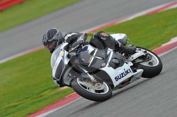 Motorcycle action photographs;Silverstone circuit;Silverstone photographs;Trackday digital images;event digital images;eventdigitalimages;no limits trackday;peter wileman photography;rockingham towcester northamptonshire;trackday;trackday photos